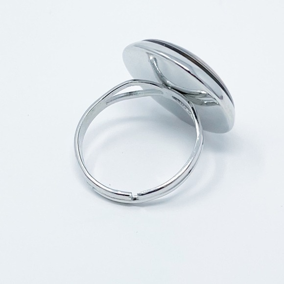 Mother and Child Wearable Art Ring - Picture 5 of 5